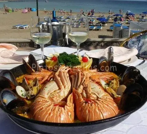 Paella de Marisco / Restaurante La Barca / Playa Las Vistas