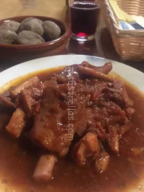 potas en salsa – guachinche La Finca