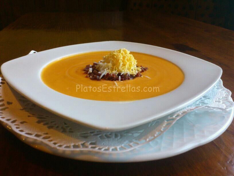 Salmorejo con jamón ibérico y huevo / Rincón de Tenorio / Tacoronte
