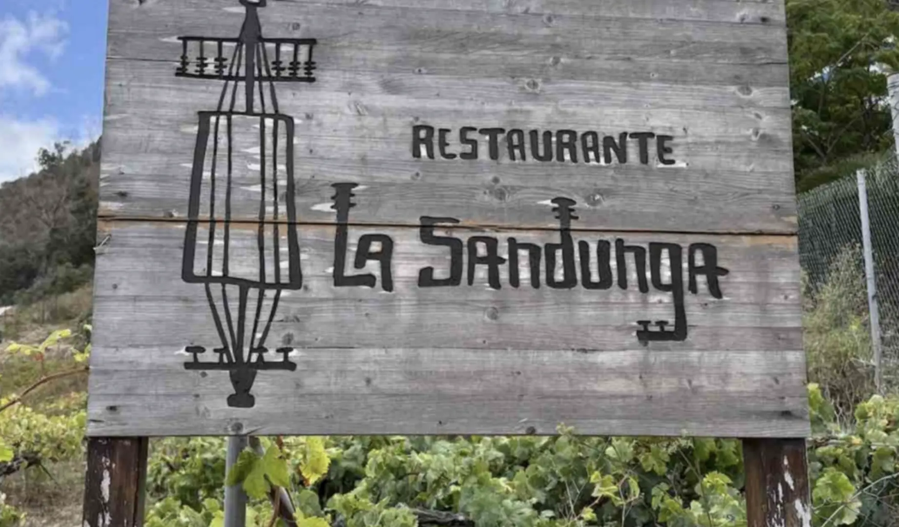 cartel restaurante la sandunga_
