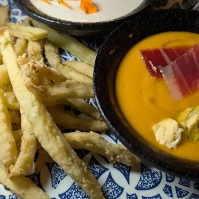 Salmorejo y mazamorra del restaurante Puerta Sevilla de Córdoba